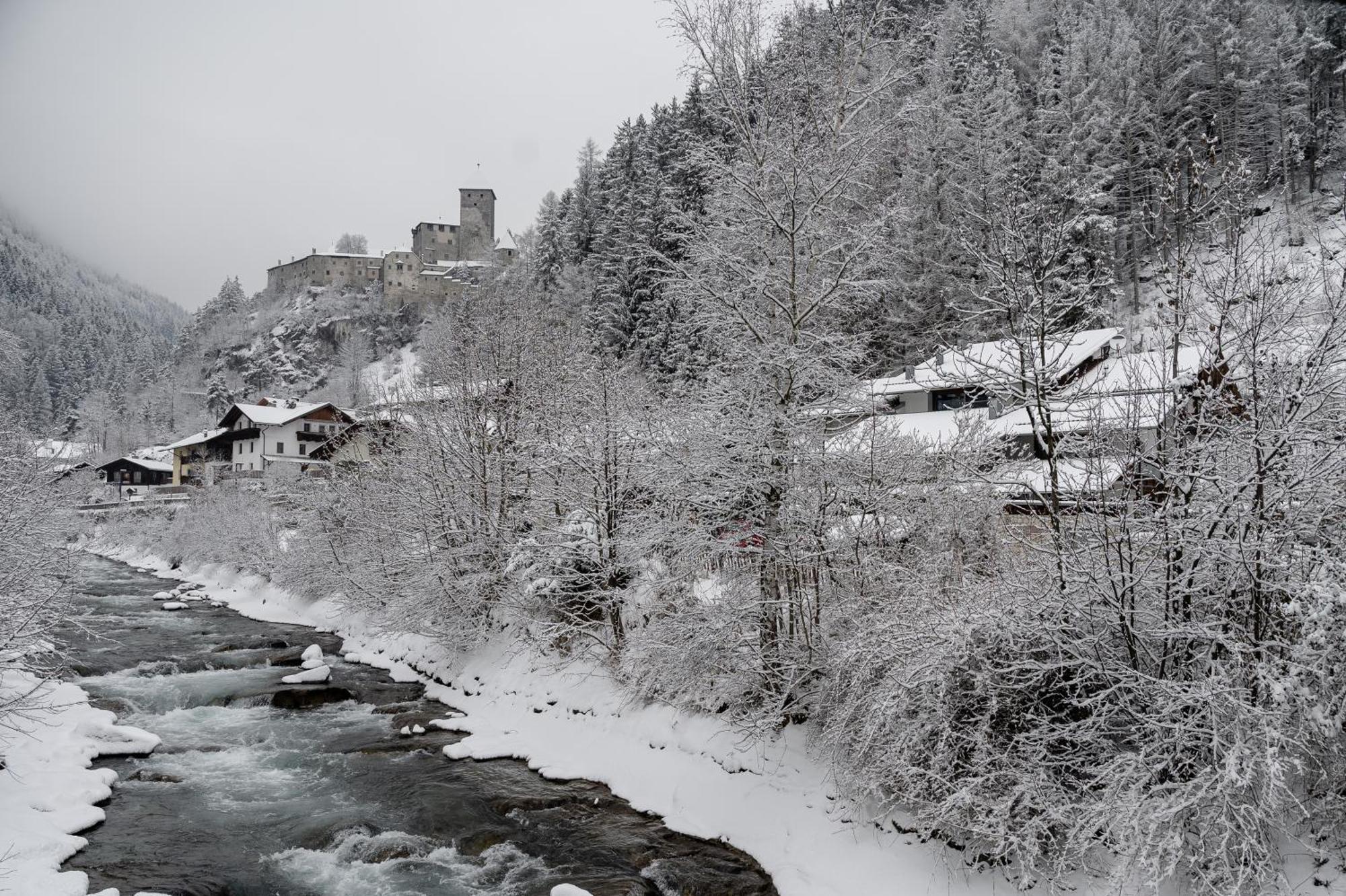 Апартаменты Residenz Feldmuehle Unterhalb Der Burg Taufers Кампо-Турес Экстерьер фото